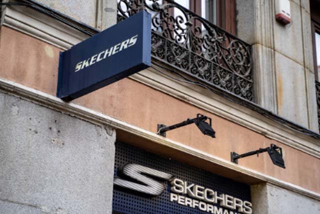 Arti nama skechers